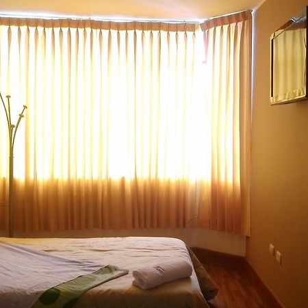 Hospedaje Oasis チクラーヨ 部屋 写真